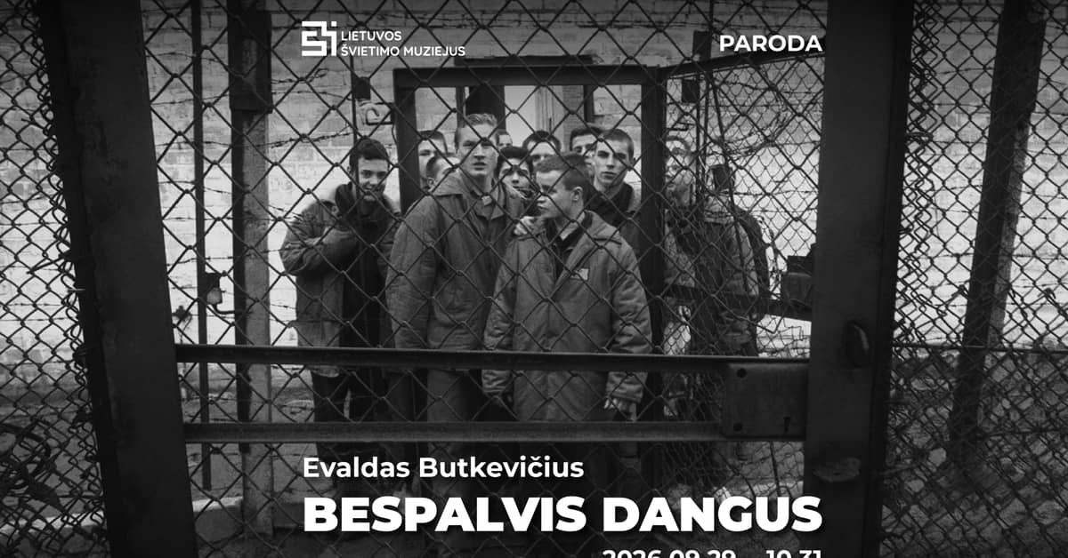 Evaldo Butkevičiaus fotografijų darbų paroda „Bespalvis dangus“