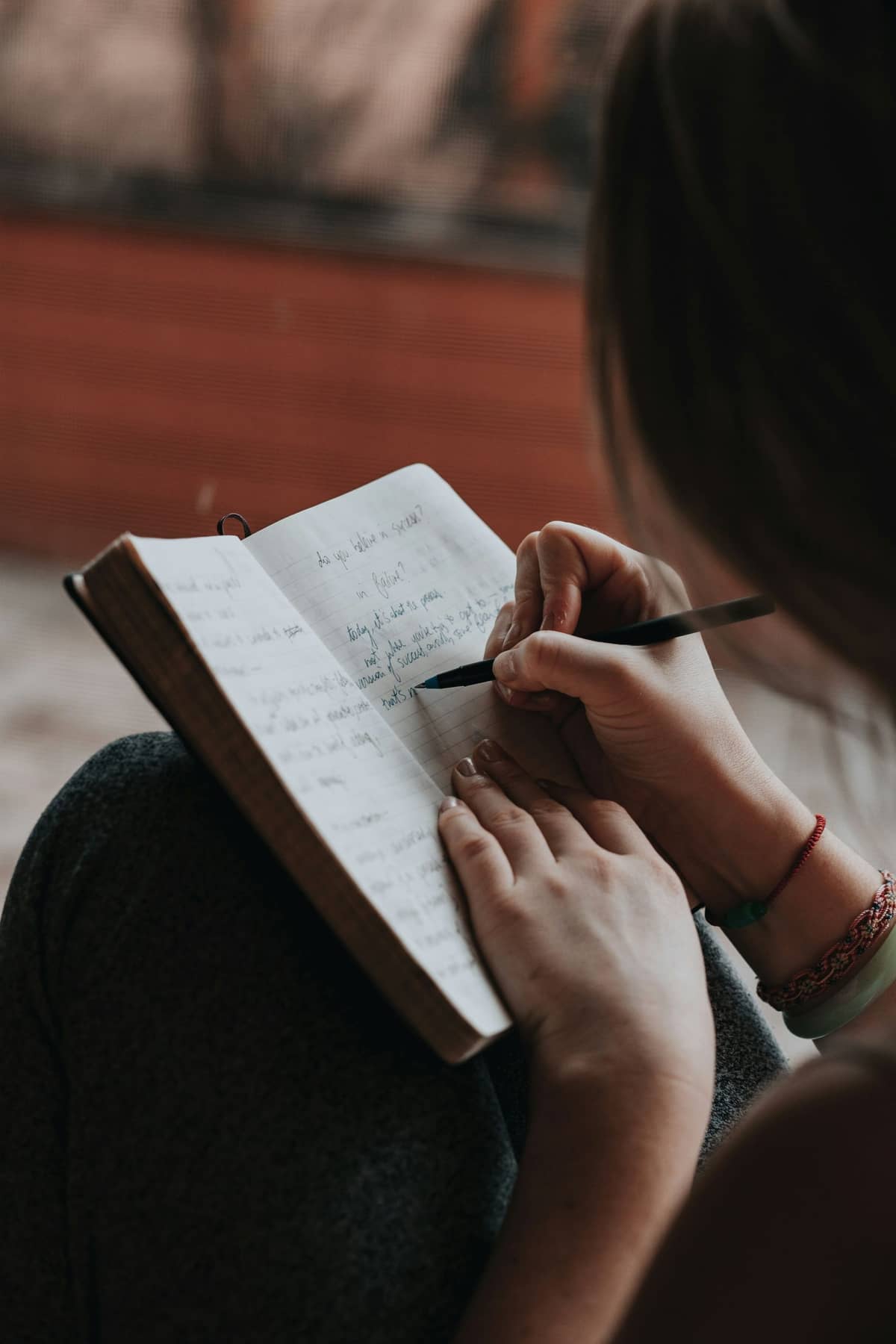 Meet book blogger Inese Poriņa and writer Gunita Lagzdiņa