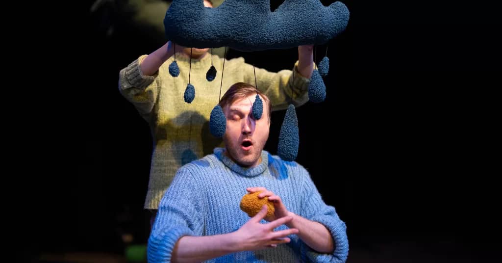 Puppet and object theatre performance for babies “Spust glust”