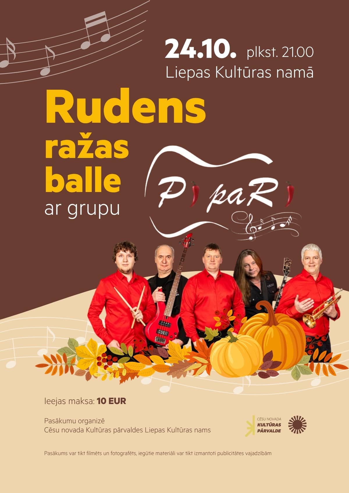 Autumn Harvest Ball with the band "Pipari"